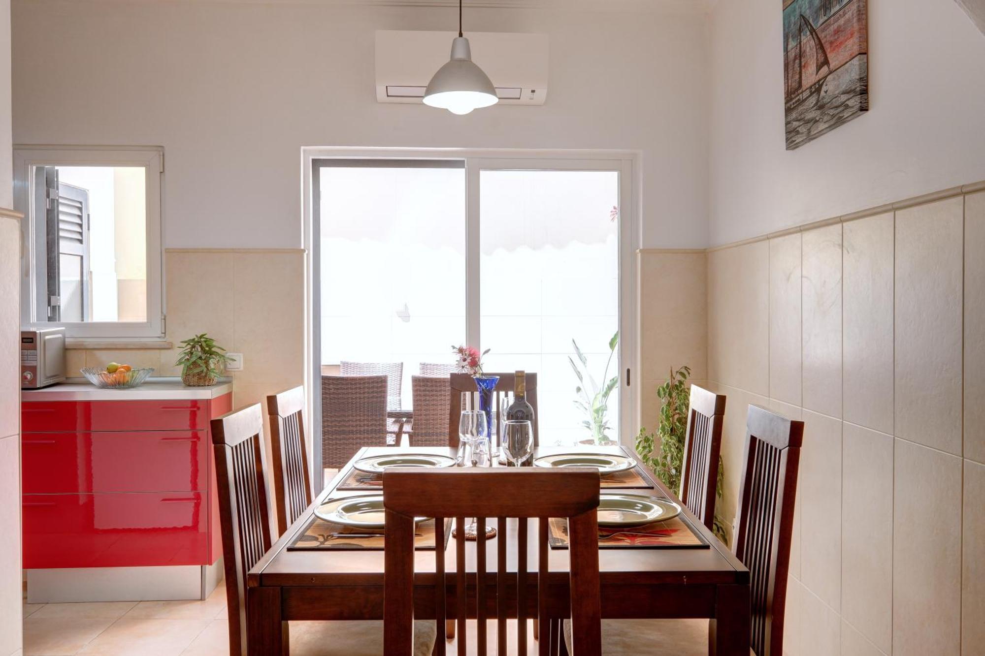 City Center, Private Parking, Ac, 6Ppl. Olhao Bagian luar foto