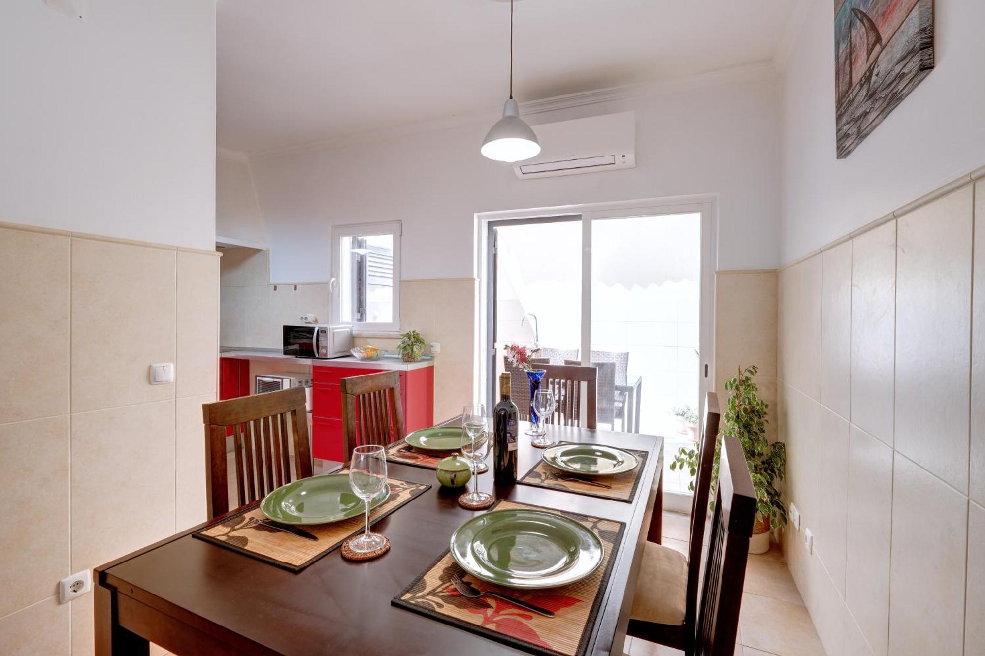 City Center, Private Parking, Ac, 6Ppl. Olhao Bagian luar foto